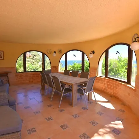 Casa Castillo Al Mar