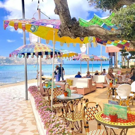 Casa Castillo Al Mar