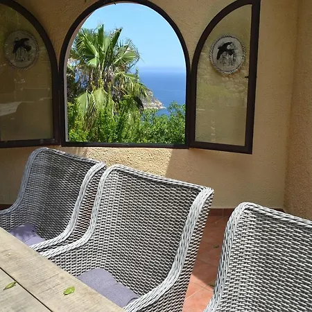 Βίλα Casa Castillo Al Mar *