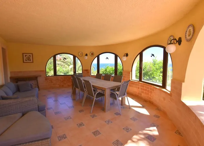 Casa Castillo Al Mar